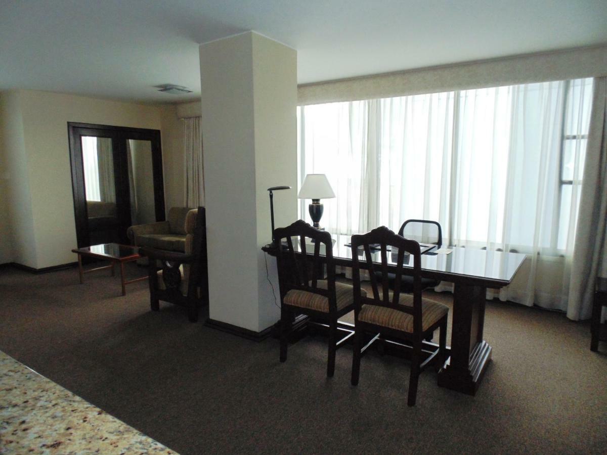 Best Western Cplaza Hotel Quito Exterior photo